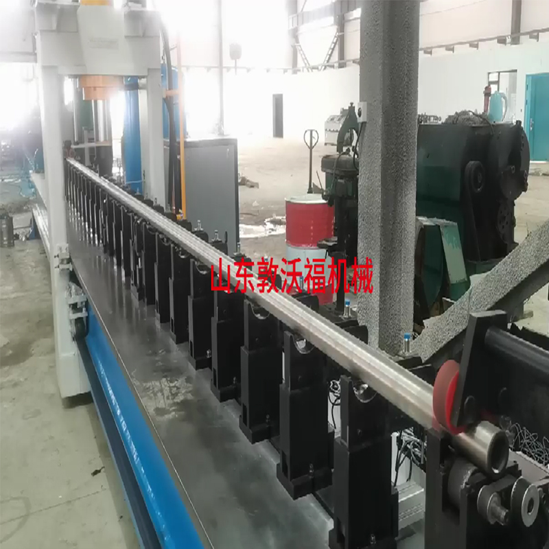 加長(cháng)薄壁管石油鉆桿全自動(dòng)校直機